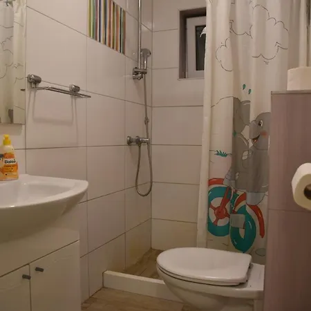 Apartments Pomalo Guest house Makarska