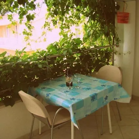 Apartments Pomalo *