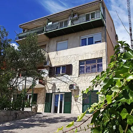 Apartments Pomalo *