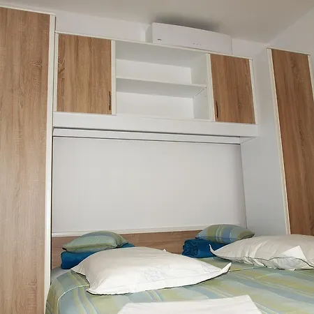 Guest house Apartments Pomalo *
