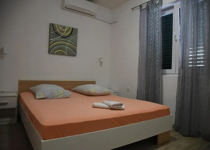 Pomalo Penzion Makarská