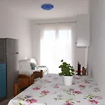 بيت ضيافة Apartments Pomalo 3*